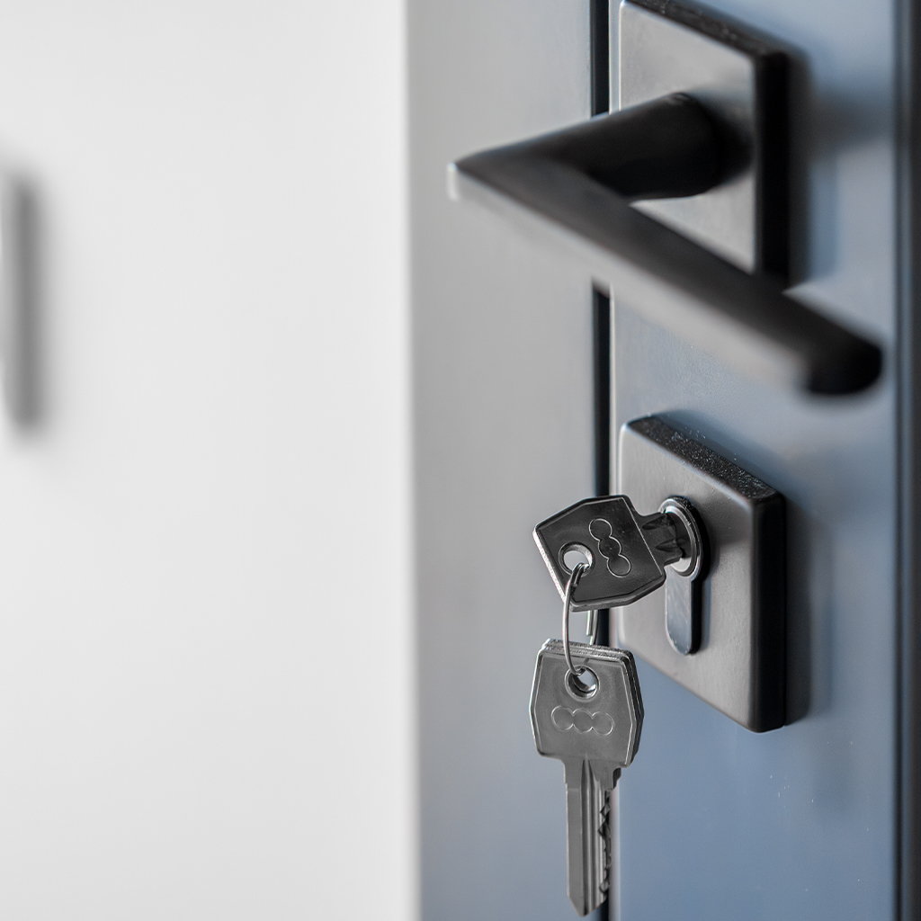 Puerta blindada para vivienda en Baix Llobregat
